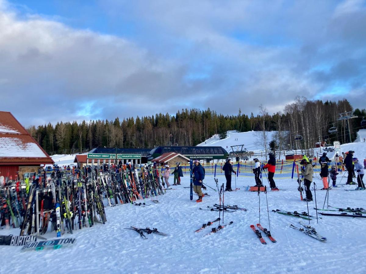 شقة Raemsbyns Fritidsby, Naera Romme Alpin Idkerberget المظهر الخارجي الصورة